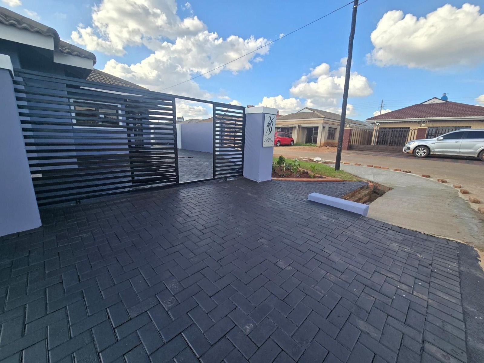 House For Sale In Aspindale — photo 8