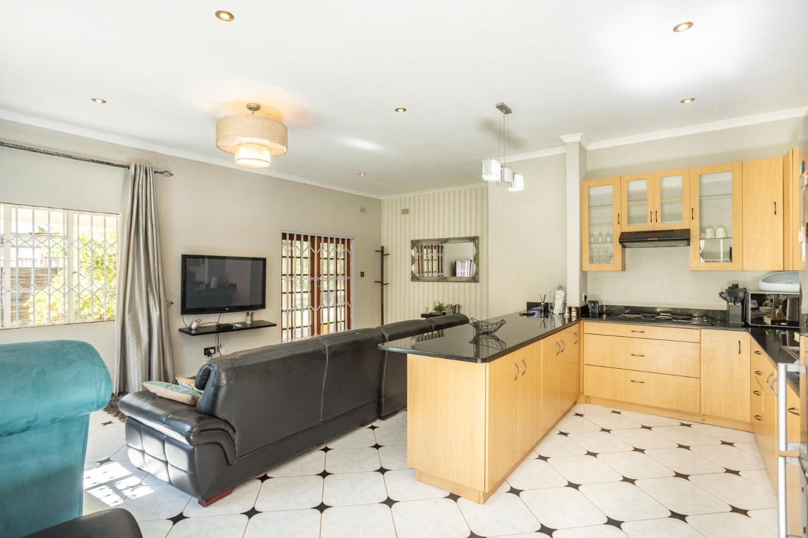 House For Sale In Alex Park — photo 4