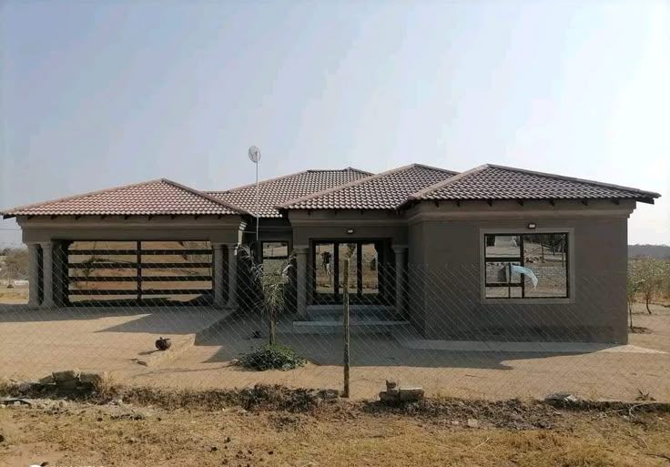 Modern House in Murehwa — Nyamurwira