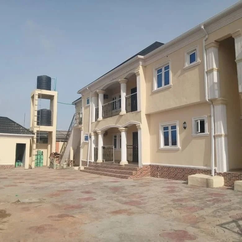 Modern Flat for Rent in Rusape — Vengere