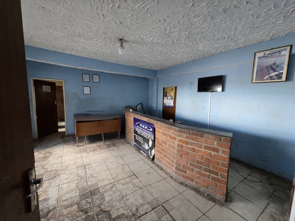 Industrial Property To Let — photo 6