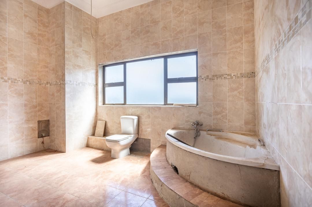 House Carrick For Sale in Borrowdale — photo 6