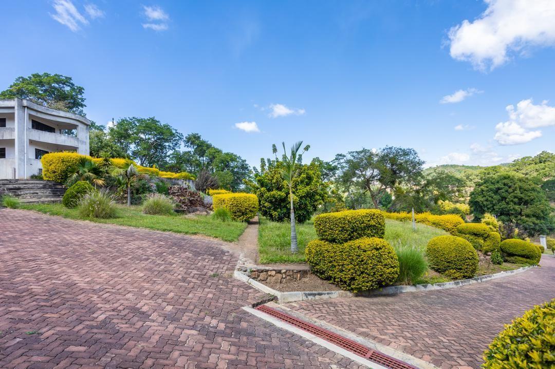 House Carrick For Sale in Borrowdale — photo 2