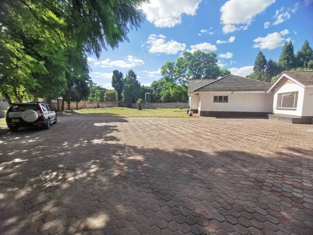 House for Sale In Hatfield — photo 3