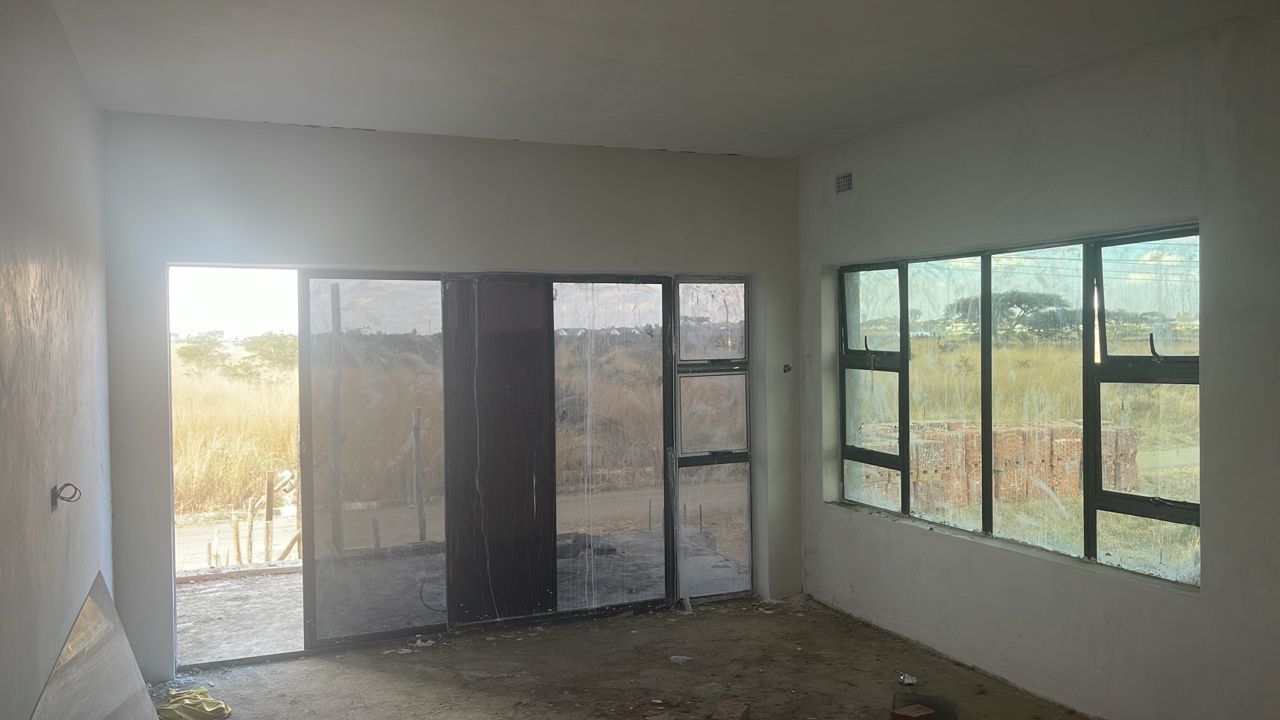 House For Sale in Fairview — photo 5