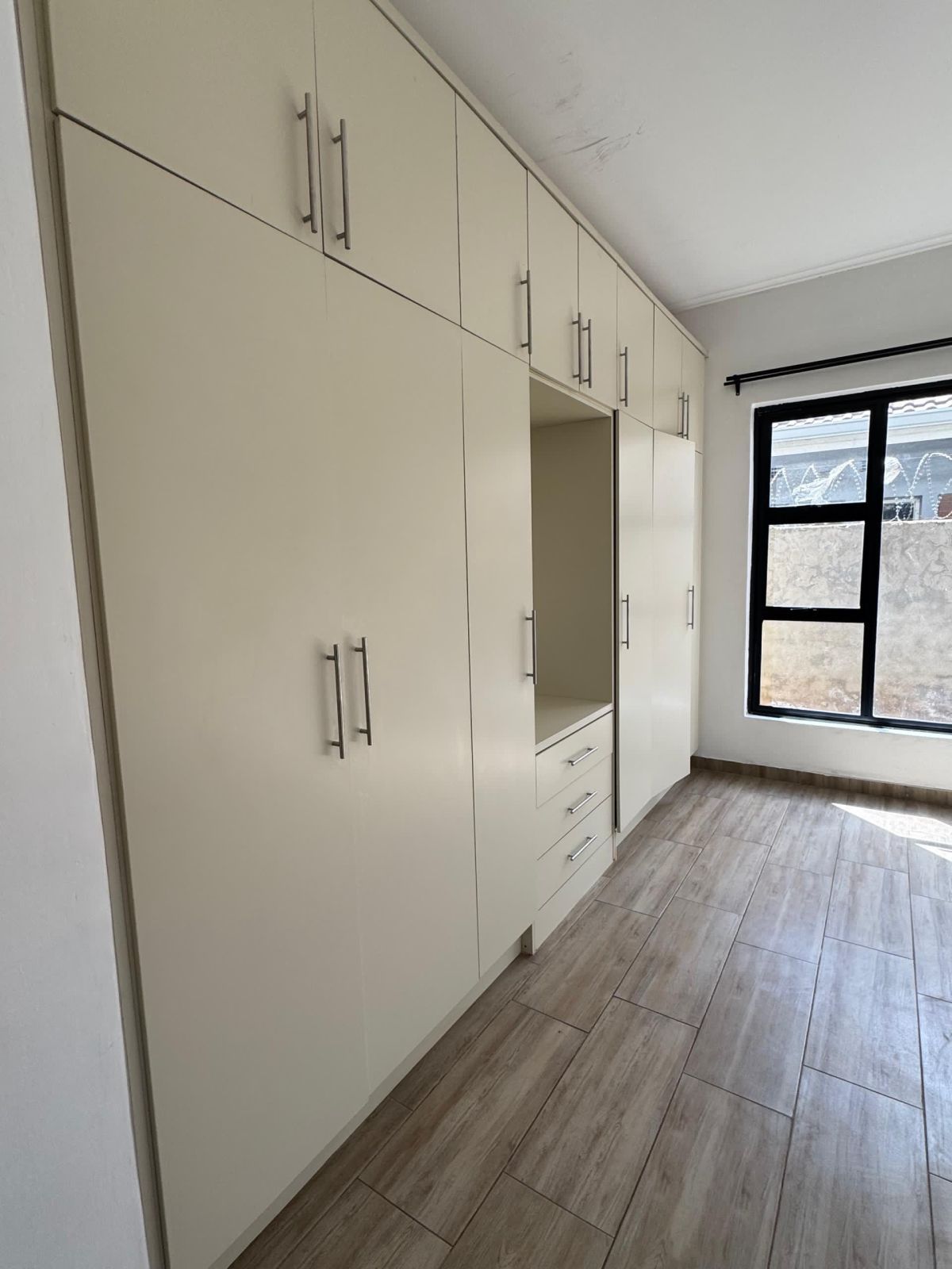 House For Sale Aspindale — photo 2