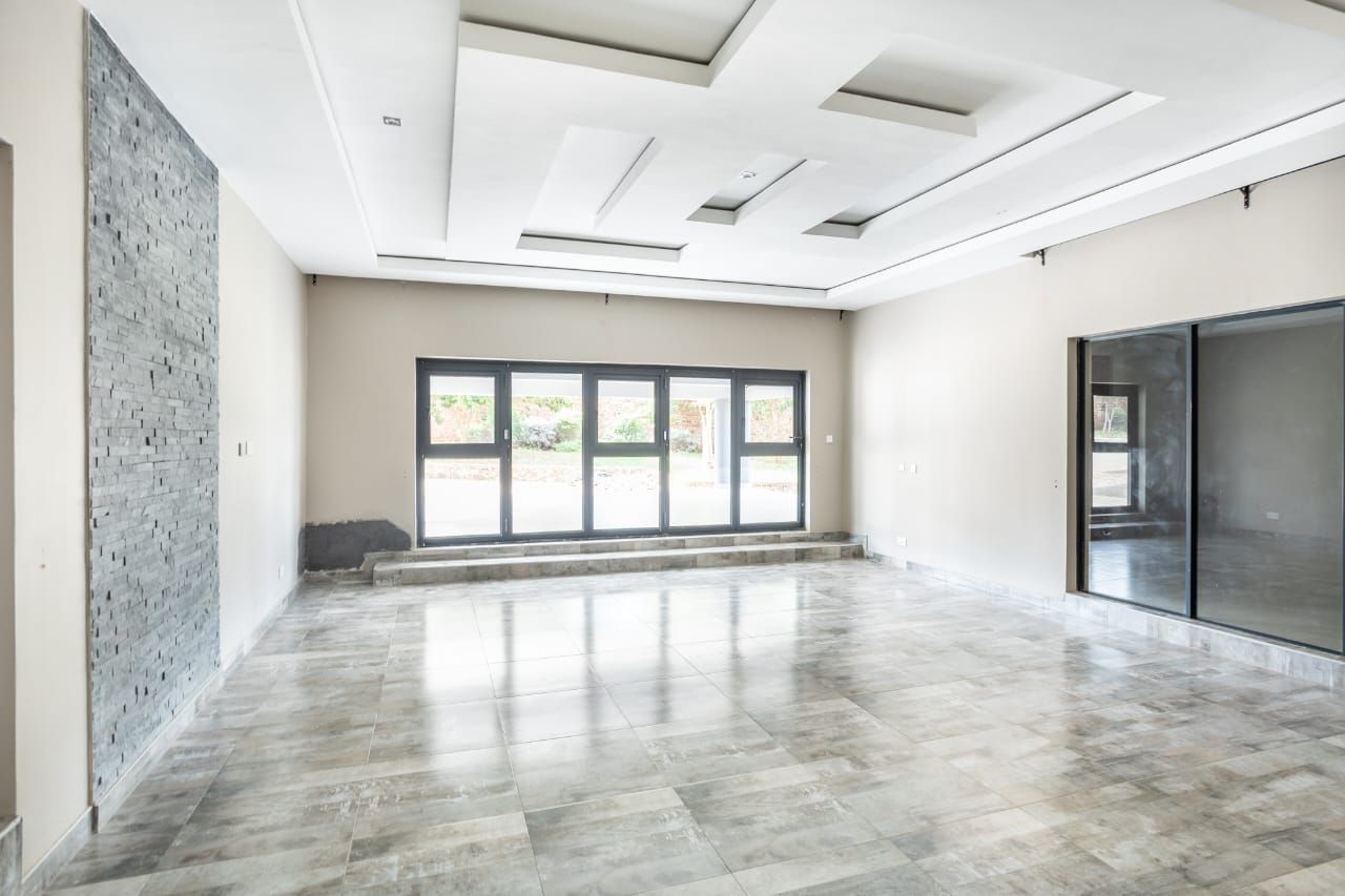 House For Sale in Brookview — photo 10