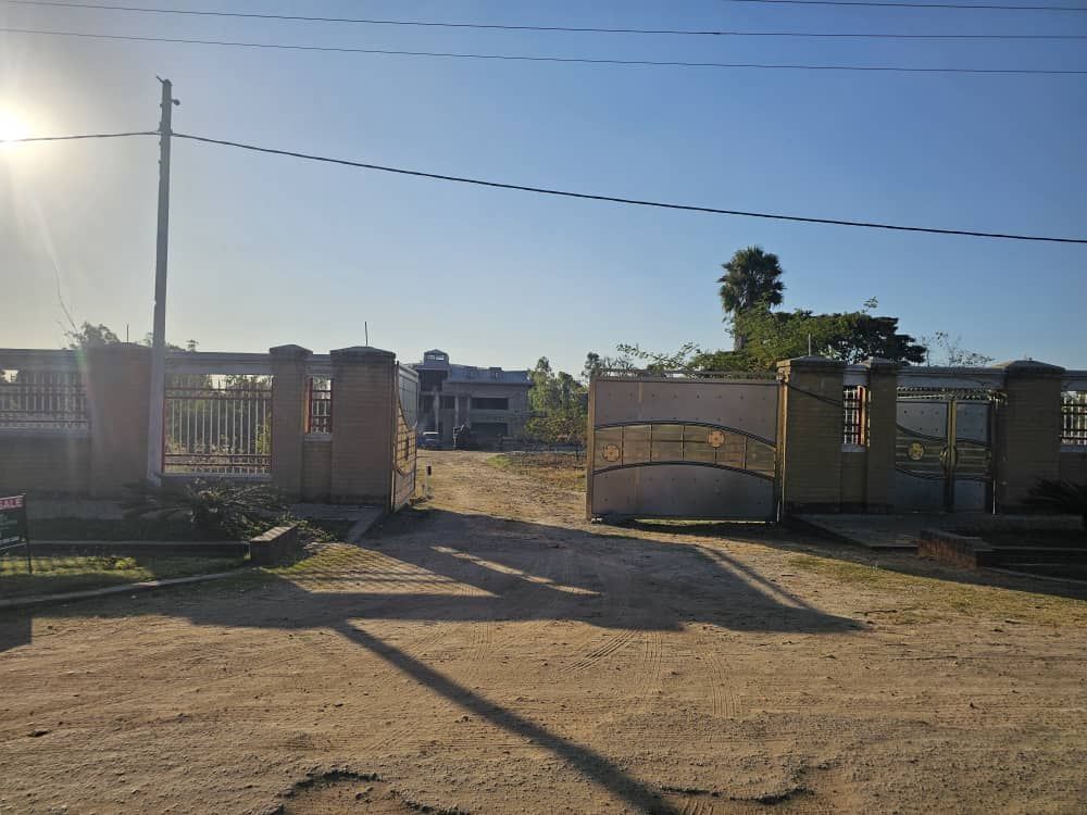 House For Sale in Hatfield — photo 8