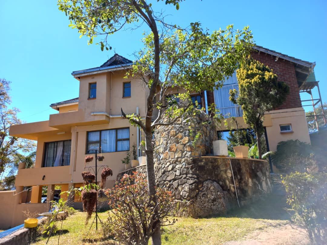 House For Sale in Glen Lorne. — photo 10