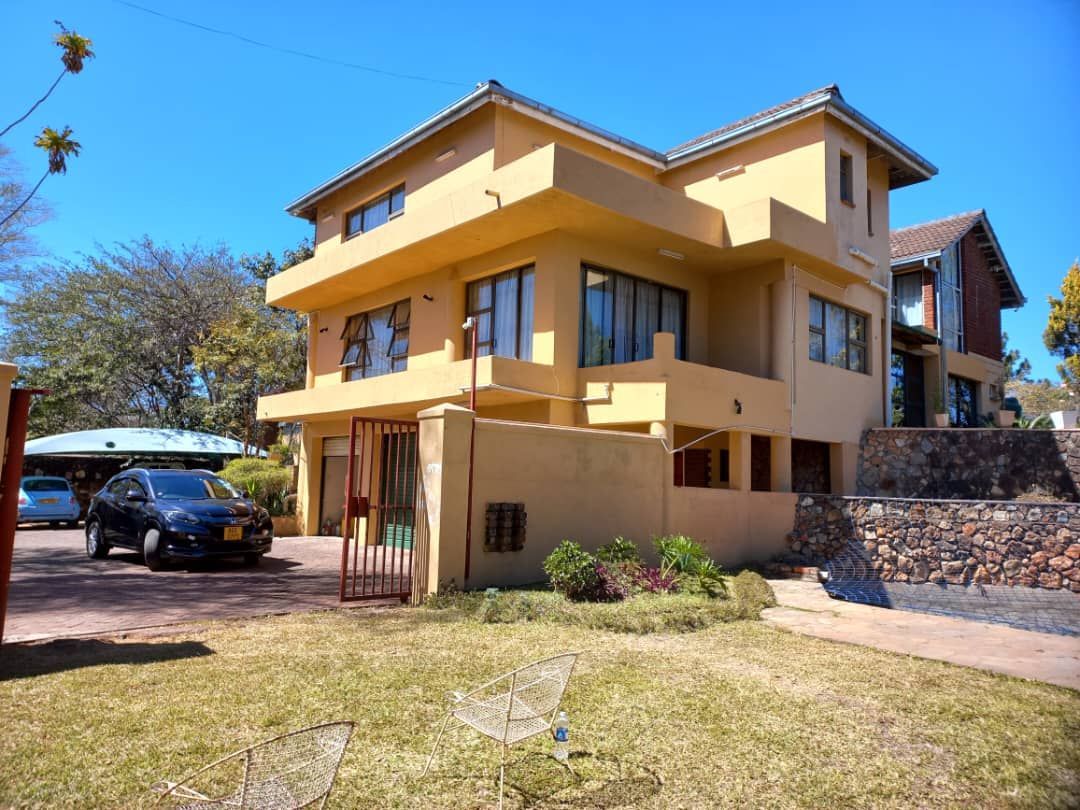 House For Sale in Glen Lorne. — Glen Lorne