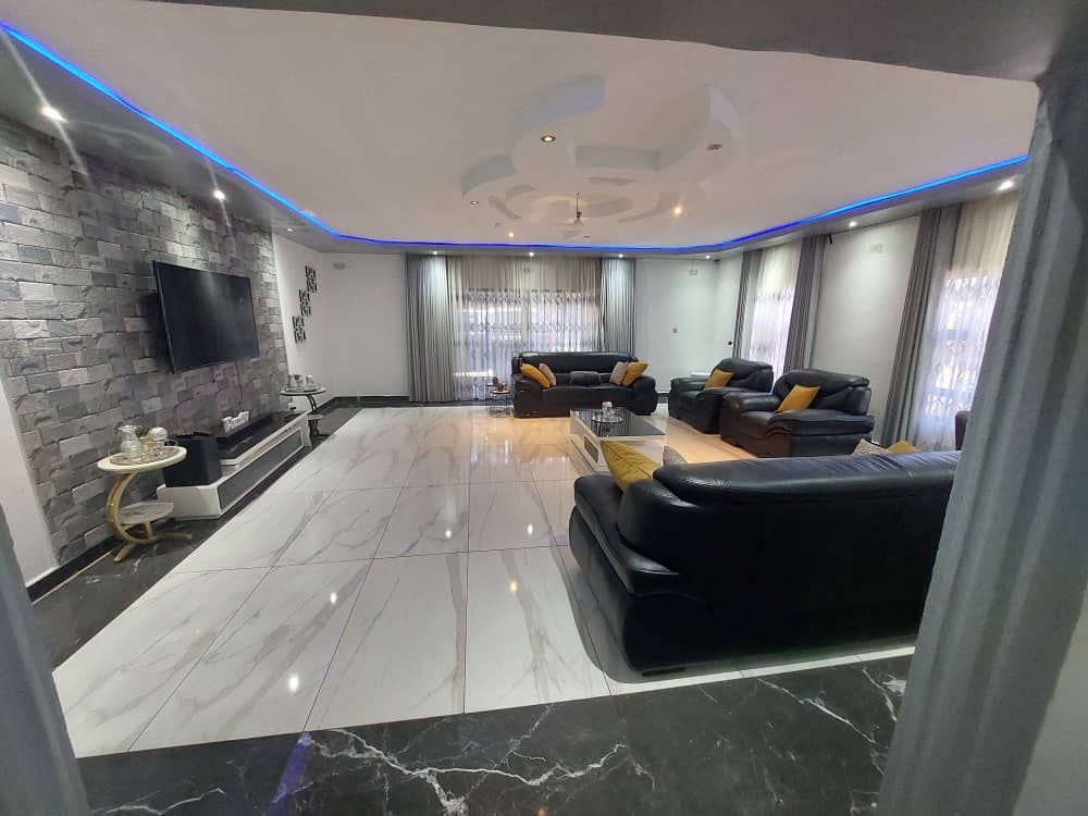 House for Sale In Gletwin — photo 7
