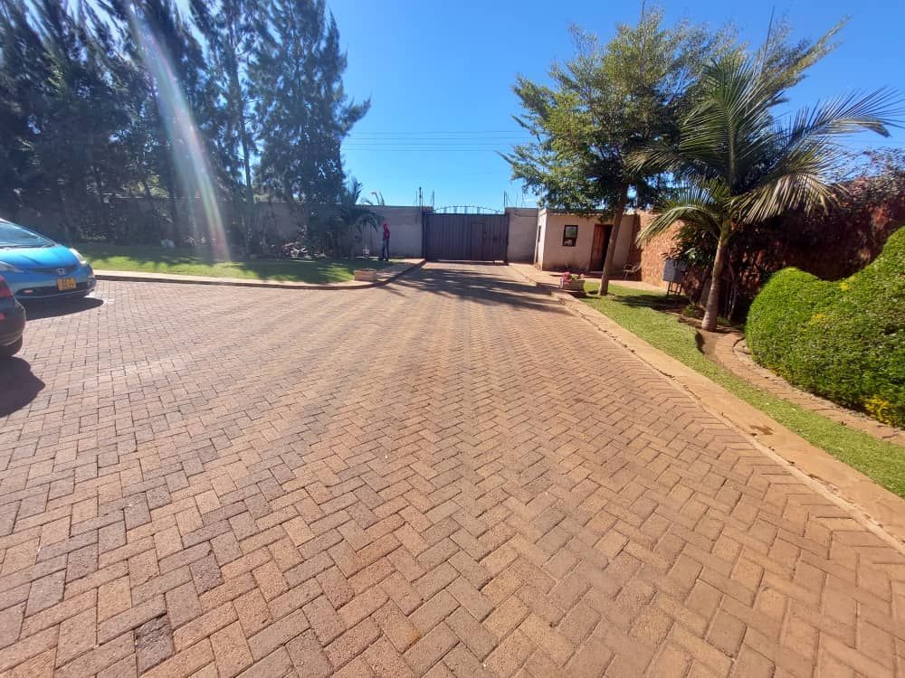 House for Sale In Gletwin — photo 4