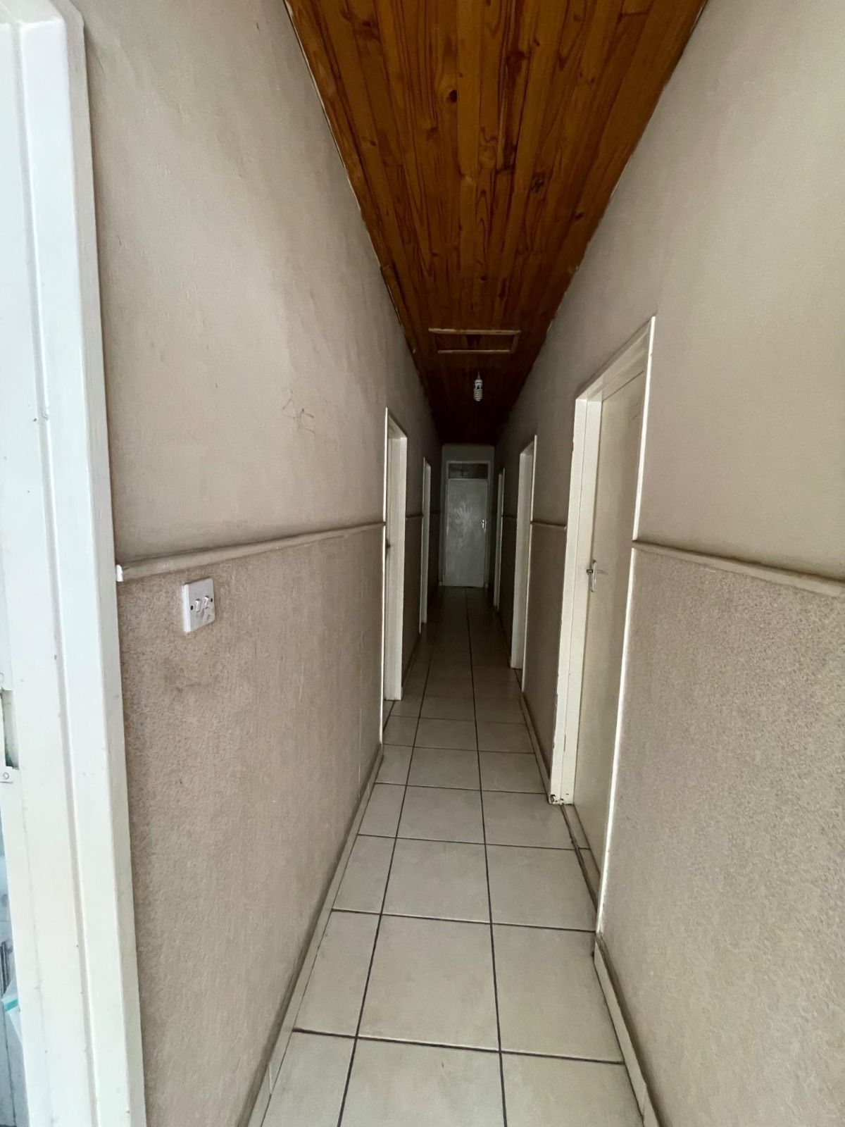 House For Sale In Highfield — photo 9