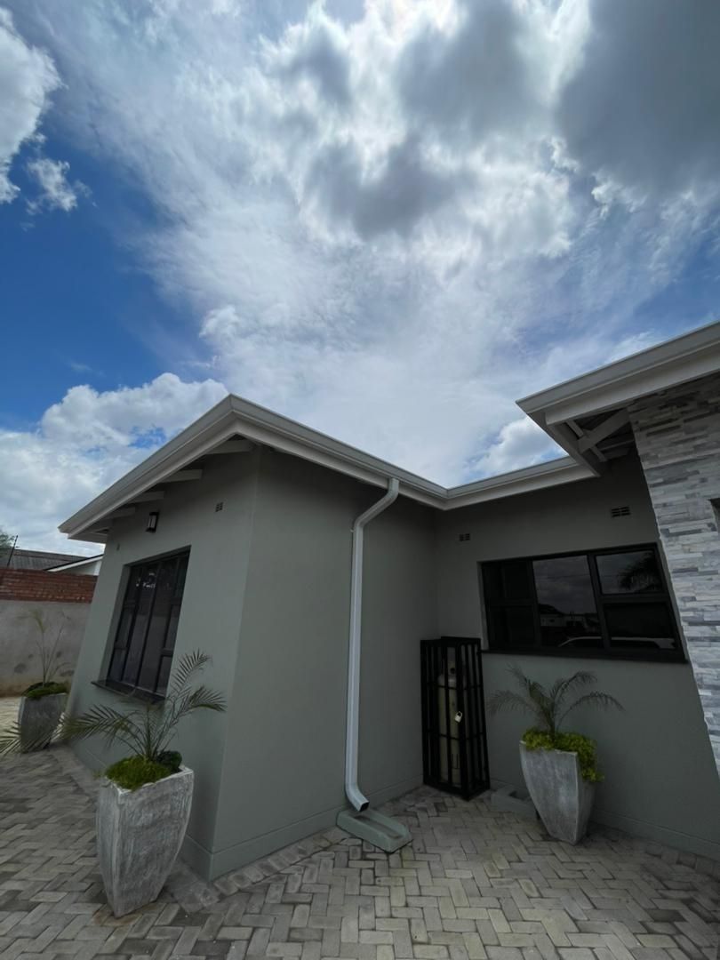 House For Sale In The Grange — photo 2