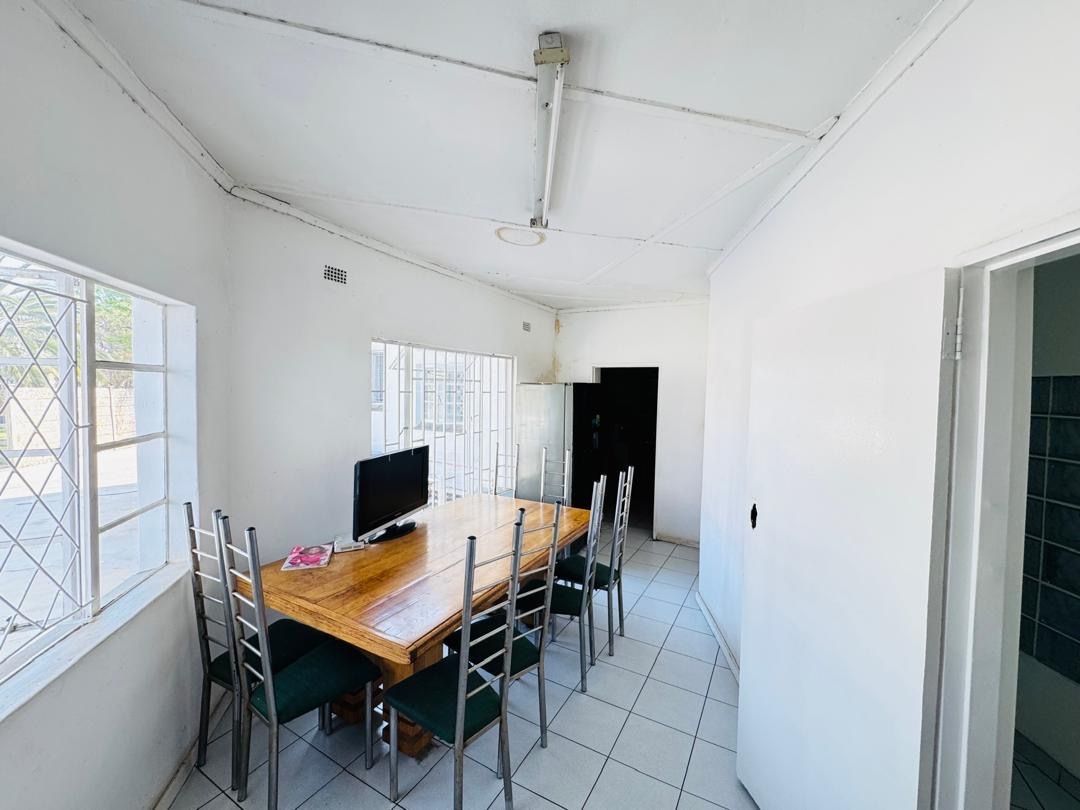 Commercial Property for Sale In Eastlea — photo 3