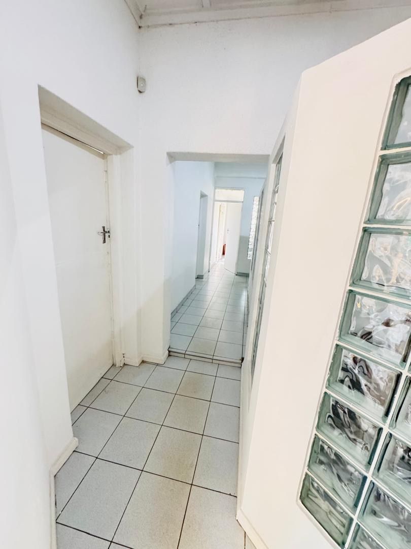 Commercial Property for Sale In Eastlea — photo 8