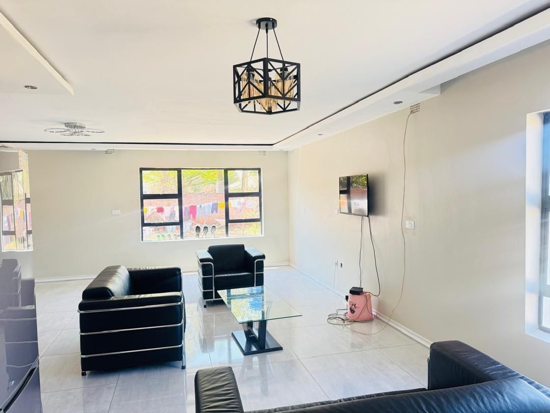 House For Sale In Mount Pleasant Heights — photo 9